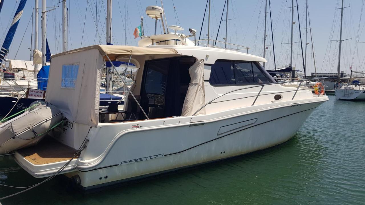 Private Yacht, We Love Our Guests Lisboa Exterior foto